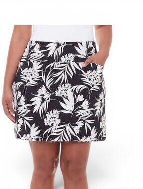 S.C & Co Black & White Floral Skort